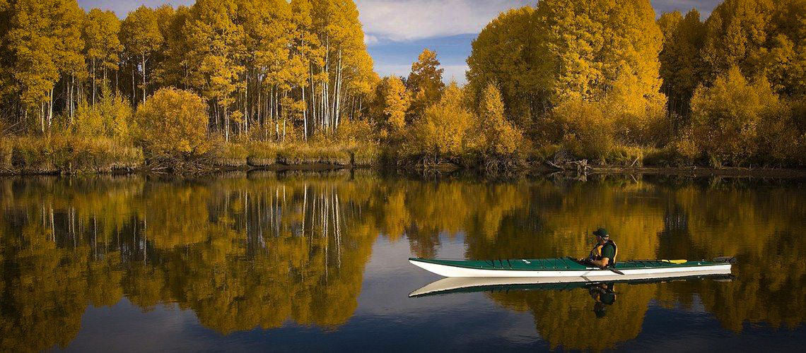 Kayak fahren im Herbst Urlaub Slowenien
